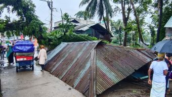 আমতলীতে ঝড়ের তান্ডবে ব্যাপক ক্ষতি