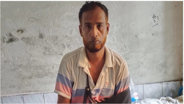 বরগুনায় স্কুলশিক্ষককে পিটিয়ে হাত ভেঙে দিল বিএনপি নেতার দুই ছেলে