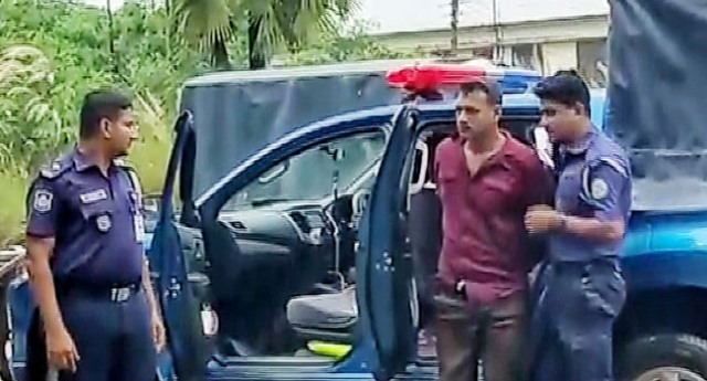 কুয়াকাটায় ২০ মামলার আসামি জুয়েল গ্রেফতার