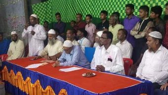 মনপুরায় ১১ পুজামন্ডপে উপজেলা বিএনপির একাংশের অনুদান প্রদান