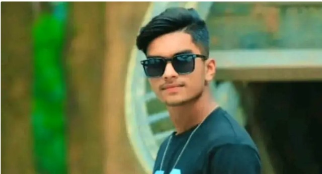 রাজাপুরে মোটরসাইকেল দুর্ঘটনায় মাদ্রাসাছাত্র নিহত, আহত ২