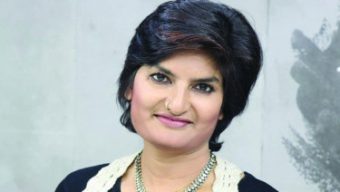 ডিবি কার্যালয়ে নেওয়া হলো সাংবাদিক মুন্নী সাহাকে