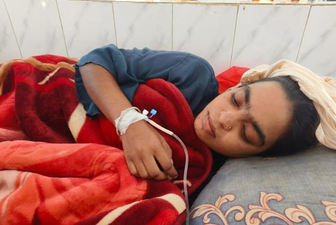 কলাপাড়ায় খাবারে চেতনানাশক মিশিয়ে অজ্ঞান করে স্বর্ণ ও টাকা চুরি