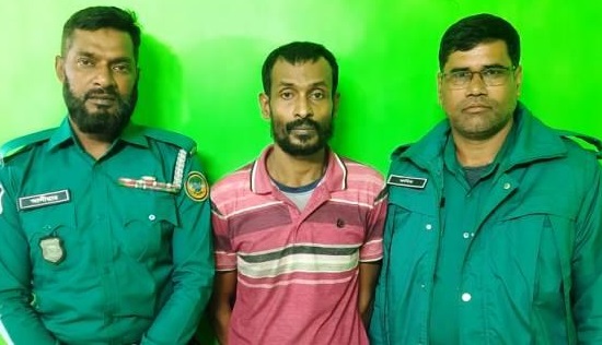 বরিশালের আলোচিত আনিচ হত্যা মামলার আসামি আটক