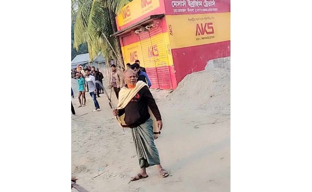 লালমোহনে বিএনপির দুই গ্রুপের রক্তক্ষয়ী সংঘর্ষে আহত ১০