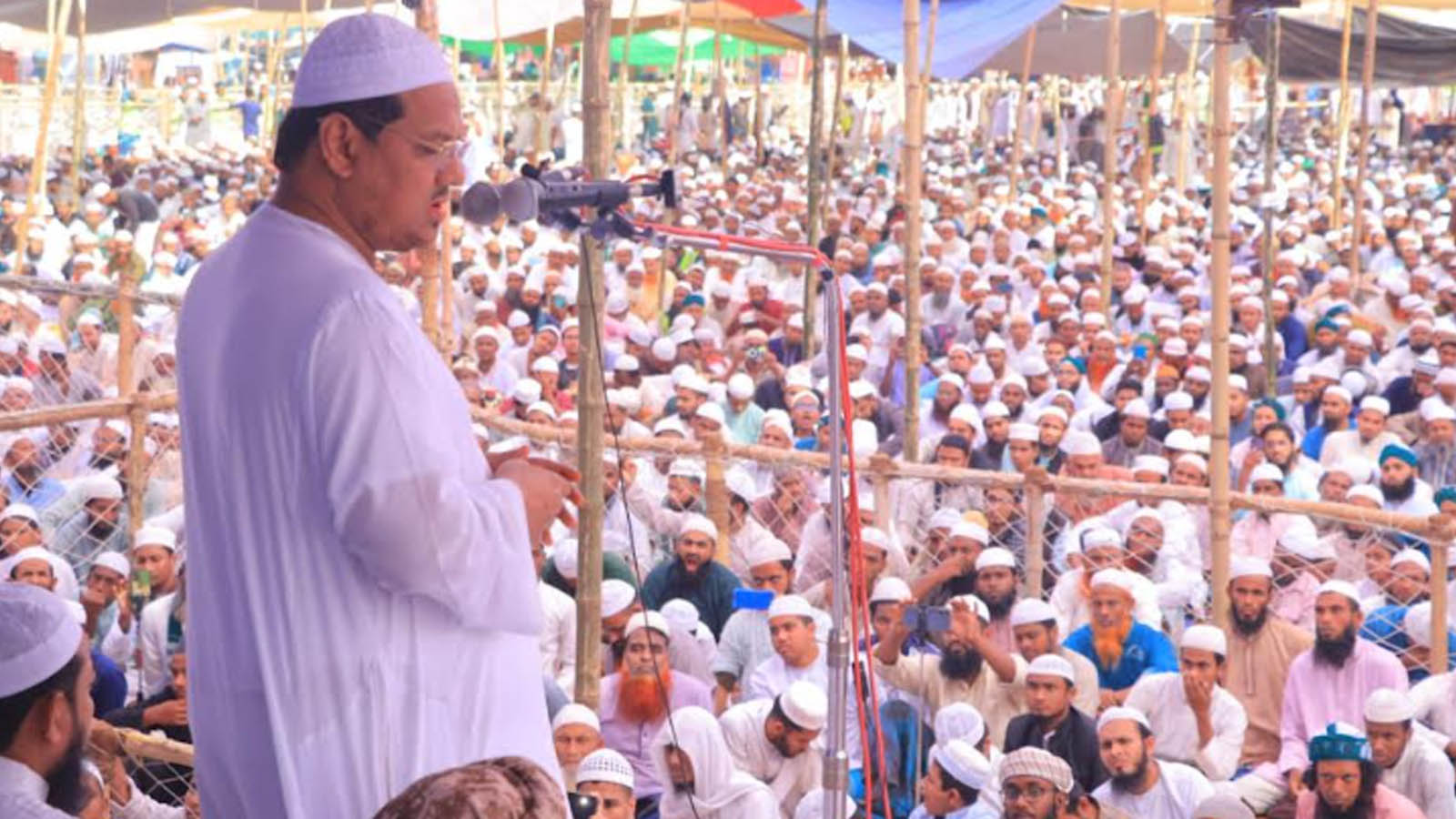 আমাদের দেশ নিয়ে গভীর ষড়যন্ত্র চলছে-চরমোনাই পীর