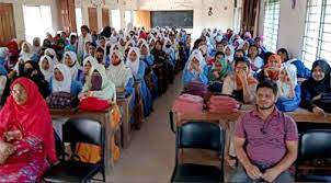 বসুন্ধরা শুভসংঘের উদ্যোগে চরফ্যাশনে মহিলা কলেজ সাইবার বোলিং নিয়ে আলোচনা সভা