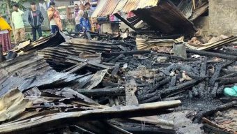 পিরোজপুরে বৈদ্যুতিক শর্ট সার্কিটের আগুনে পুড়লো ৮ দোকান