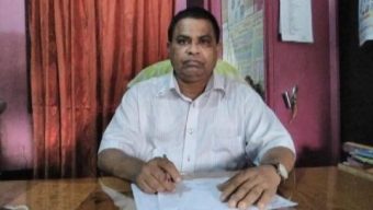 বেতাগীর প্রধান পুরোহিত অশোক চক্রবর্তী না ফেরার দেশে