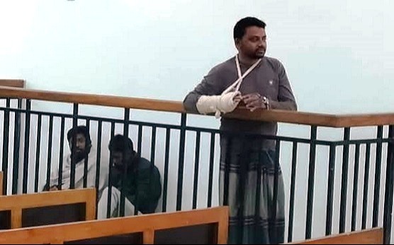 ঝালকাঠিতে সাবেক ছাত্রলীগ সভাপতির হাত ভেঙ্গে দিলেন কারারক্ষীরা!