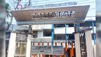 বরিশালে এক লক্ষ টাকা আত্মসাত করল বিদ্যুৎ অফিসের কর্মকর্তা