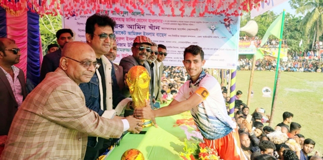 যুব সমাজ আগামীর দেশ গড়ার কারিগর-চিত্রনায়ক আমিন খান