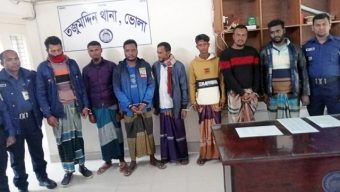 পুলিশের অভিযানে তজুমদ্দিনে সাত জুয়াড়ি আটক