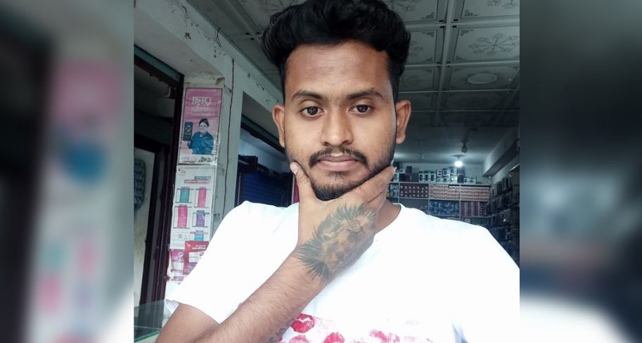 ব্যবসায়ীকে কুপিয়ে হত্যা