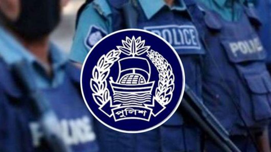 পিরোজপুরে আ. লীগ নেতাকে ছিনিয়ে নেওয়ার ঘটনায় ৫ পুলিশকে প্রত্যাহার