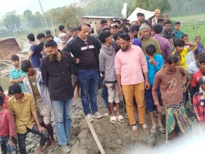 সরকারি লিজকৃত জলমহালের বাধ কেটে ফেলার অভিযোগ