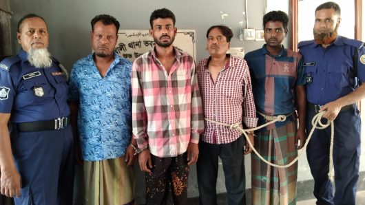 কাউখালীতে ৫ জুয়ারীসহ ১০জন গ্রেফতার