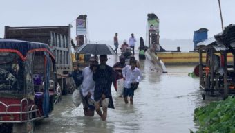বরগুনায় নদের পানি বিপৎসীমার ওপরে