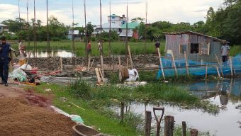 কলাপাড়ায় প্রবাহমান খালে অবৈধ স্থাপনা: দখলদারকে ৫০ হাজার টাকা জরিমানা