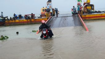 আমতলী ও তালতলীর ২৪ গ্রাম প্লাবিত