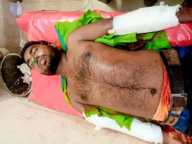 কলাপাড়ায় মোটরসাইকেল চালকের উপর সন্ত্রাসী হামলা