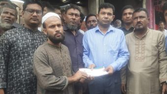 লালমোহনে অগ্নিকান্ডে ৪ ব্যবসা প্রতিষ্ঠান পুড়ে ছাই !