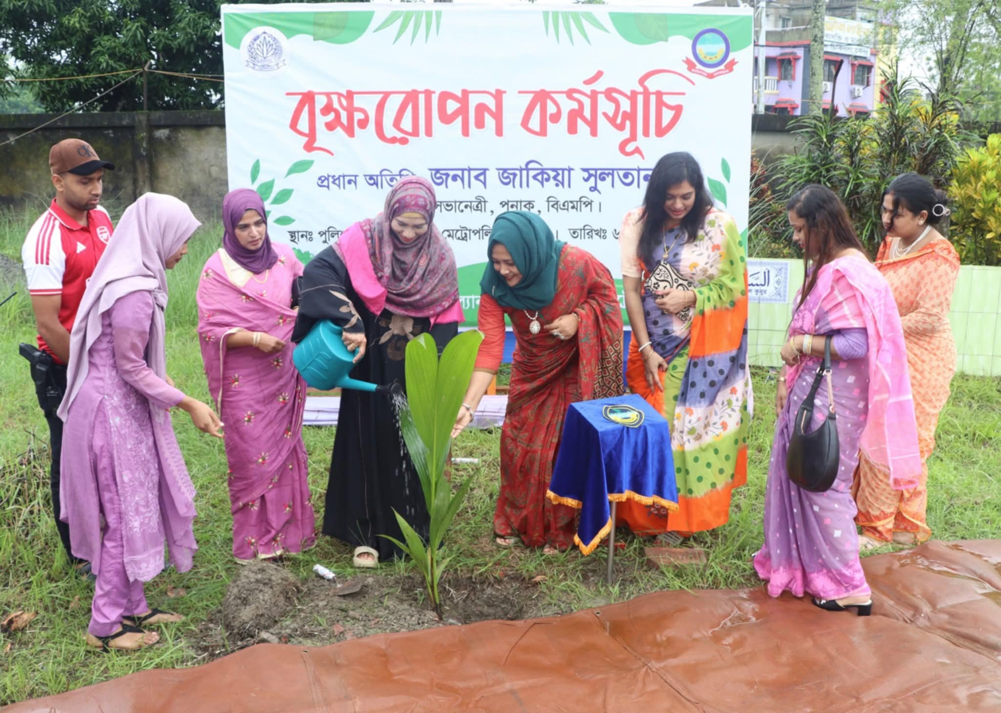 বরিশালে পুনাকের বৃক্ষরোপন কর্মসূচি পালিত