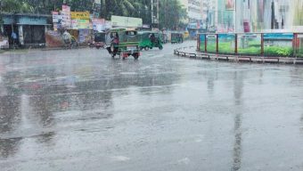বরিশালে থেমে থেমে বৃষ্টি