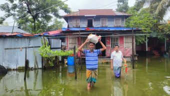 জলাবদ্ধতায় নাকাল আমতলী পৌরবাসী