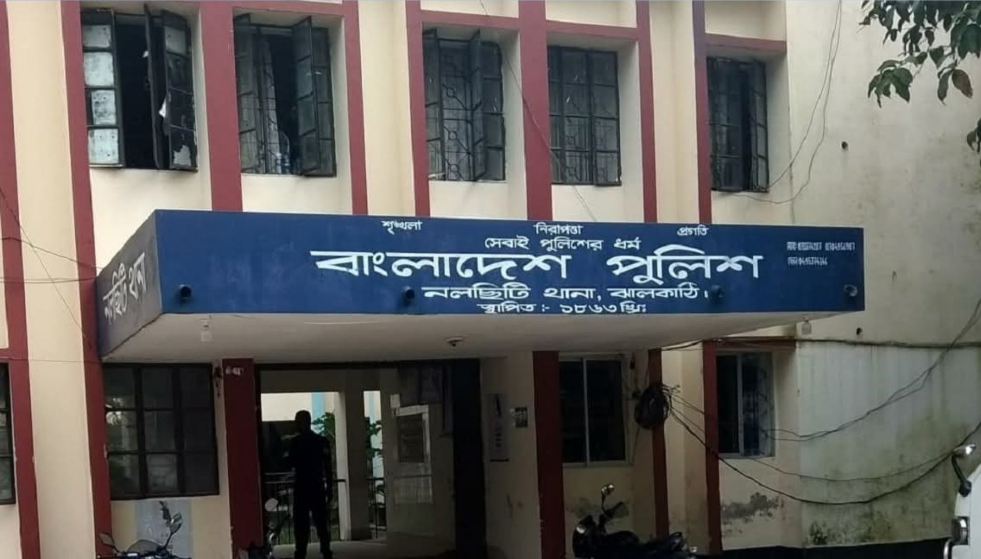 সাংবাদিককে কুপিয়ে হত্যার চেষ্টা, মামলার ১০ দিন পার হলেও গ্রেফতার হয়নি কেউ