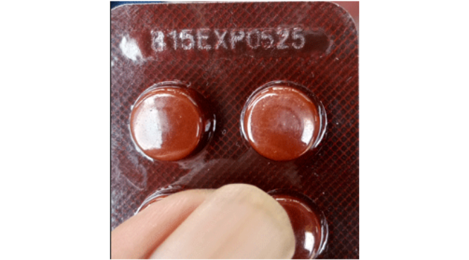 আমতলীতে অন্তঃসত্ত্বা নারীদের মধ্যে মেয়াদোত্তীর্ণ ওষুধ বিতরণের অভিযোগ