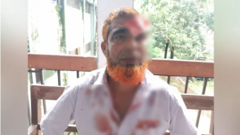 ঝালকাঠিতে আদালত চত্বরে হত্যা মামলার সাক্ষীকে হাতুড়িপেটা