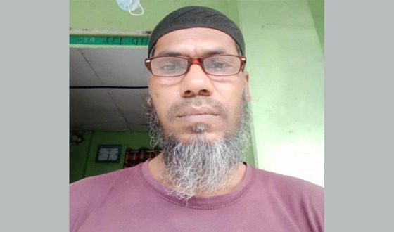 পিরোজপুরে প্রধান শিক্ষকের বিরুদ্ধে মাদ্রাসার গাছ কাটার অভিযোগ