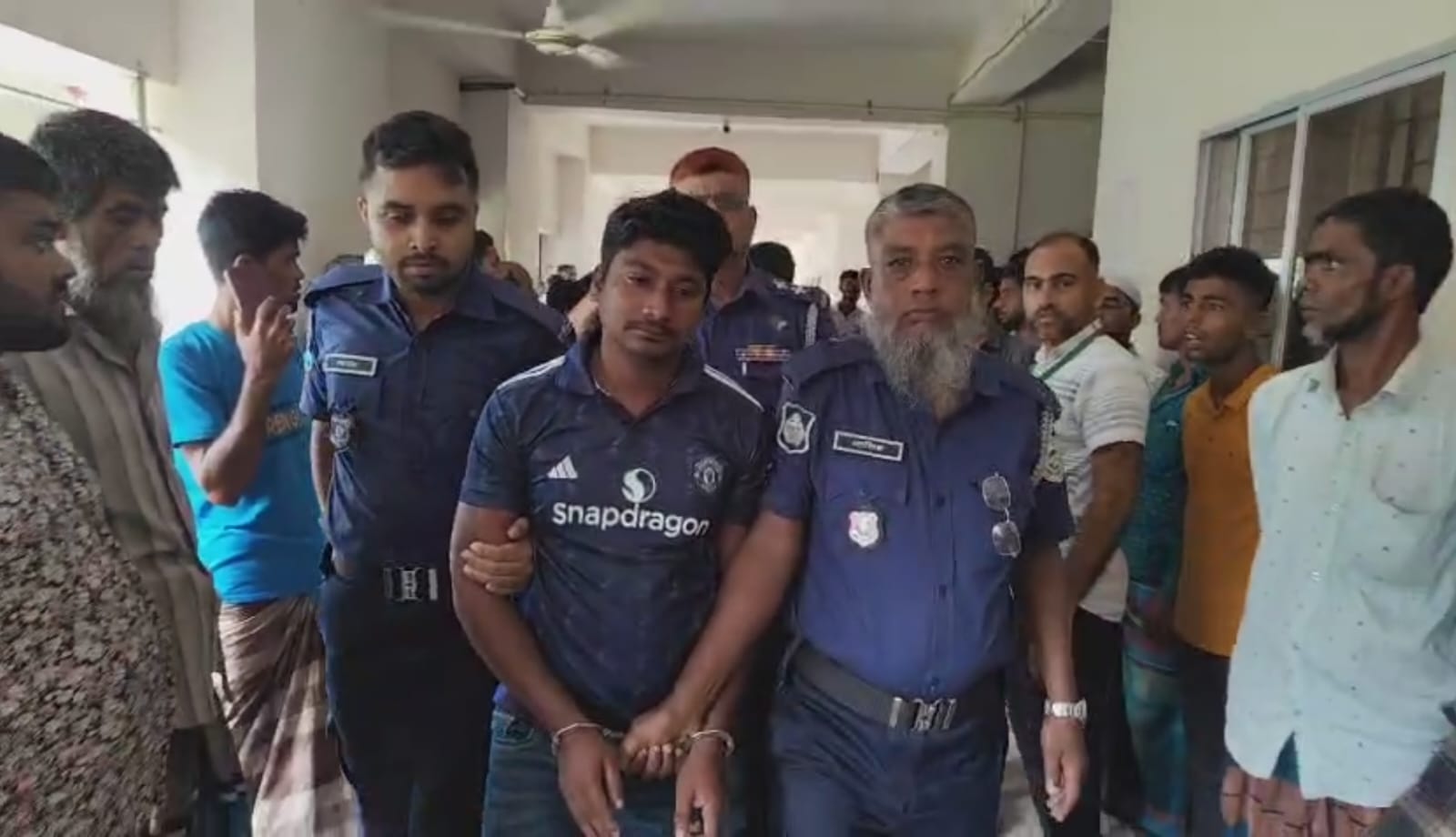 ­চরফ্যাশনে সংখ্যালঘু ডাবল হত্যা ৩ আসামী ফাঁসির রায়