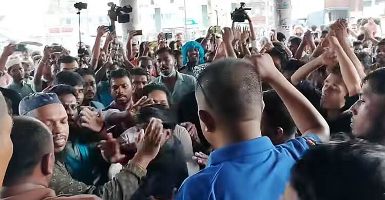 হাসপাতালের স্টাফ ছাত্রলীগ নেতাসহ ৭৩ জনের বিরুদ্ধে থানায় লিখিত অভিযোগ শিক্ষার্থীদের