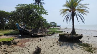 ৫৫ বছর ধরে পায়রার ভাঙ্গনে আড়াই হাজার একর কৃষি জমি নদীগর্ভে বিলিন
