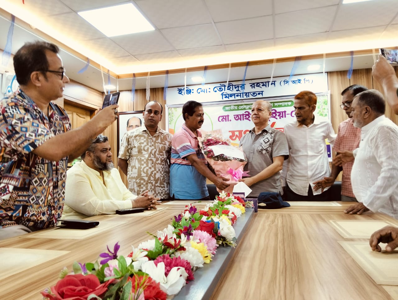 কলাপাড়া প্রেসক্লাবে জাতীয় প্রেসক্লাবের সাধারণ সম্পাদকের সংবর্ধনা