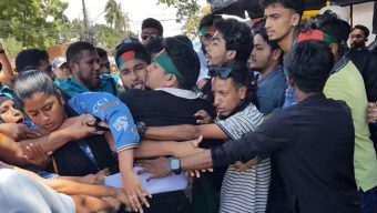 স্বাস্থ্যখাত সংস্কার: শিক্ষার্থীদের মারধরের অভিযোগ পুলিশের বিরুদ্ধে