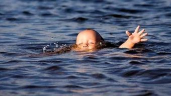 মনপুরায় পুকুরের পানিতে ডুবে এক শিশুর মৃত্যু