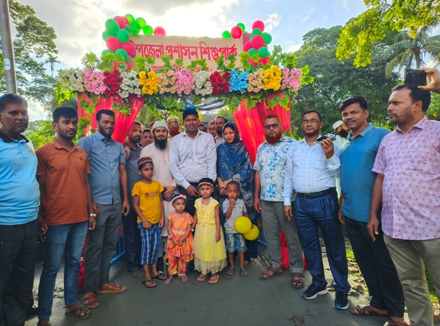 আমতলীতে উপজেলা প্রশাসন শিশুপার্কের উদ্বোধন