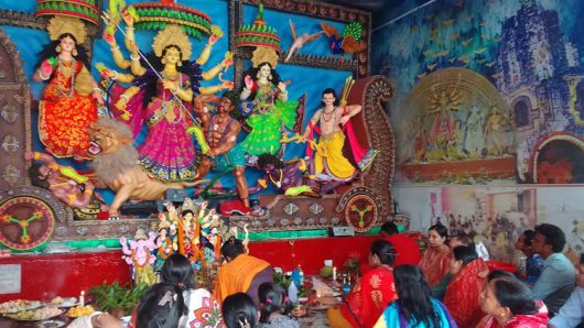 অশ্রুধারায় বরিশালেও দেবী দুর্গাকে বিদায় জানাল সনাতন ধর্মাবলম্বীরা