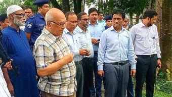 প্রস্তাবিত সাইক্লোন সেল্টার পরিদর্শনে দুর্যোগ ব্যবস্থাপনা ও ত্রান মন্ত্রলায়ের উপদেষ্টা