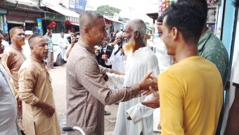 মনপুরায় গণসংযোগ করলেন কেন্দ্রীয় যুবদলের সাধারন সম্পাদক নয়ন