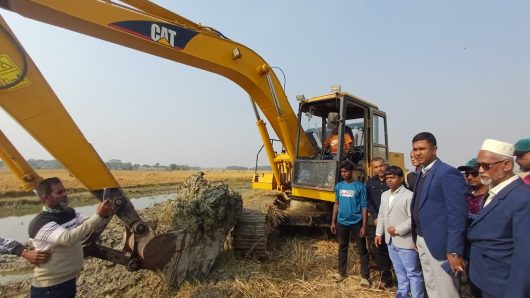 কলাপাড়ায় আনিপাড়া খাল পুনঃখনন কাজের শুভ উদ্বোধন