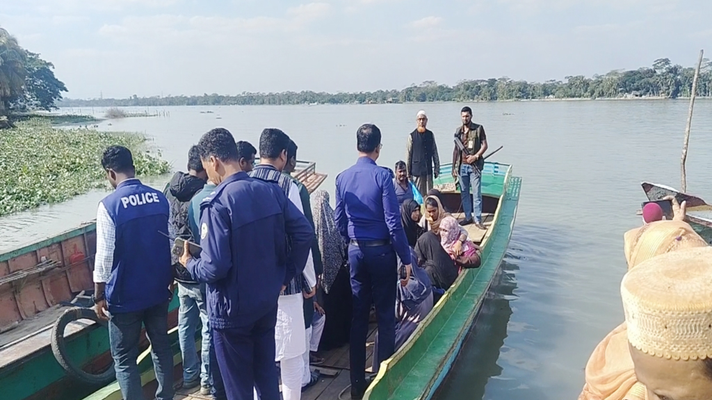 ঢাকার পথে ওসমান হাদির পরিবার