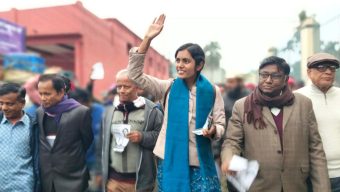 ভোট চাইতে নয়, মানুষের সমস্যার কথা শুনতেই পথে হাঁটেন ডা. মনীষা