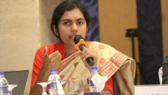 নারীর সঙ্গে বসতেই অস্বস্তি হলে প্রতিনিধিত্ব করবেন কীভাবে : প্রশ্ন ডা. মনীষার