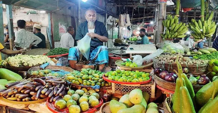 বরিশালে বেড়েছে সবজি-কাঁচামরিচের দাম