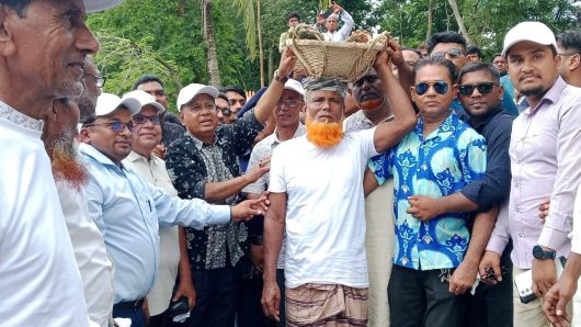 কলাপাড়ায় স্বনির্ভর খাল পুনর্খনন উদ্বোধন