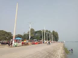বরিশালে মাঝিদের নৈরাজ্য থামালেন বিচারক